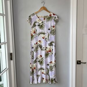 Vintage M D Fashion Hawaiian Floral Dress